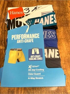 Hanes Moves Boys 3pk Anti-chafe Boxer Briefs Size Medium (8-10) new